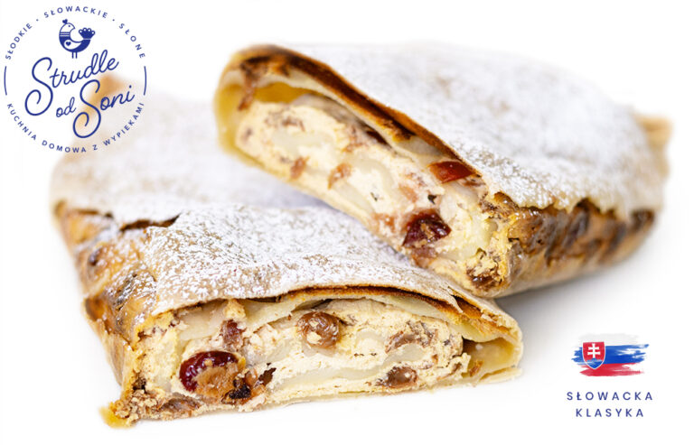 Strudle od Soni. Zdjęcie przedstawia jeden z najbardziej znanych rodzajów strudli na słodko – strudel twarogowo-rodzynkowy. Małociasta, dużo nadzienia. Smaczny, na zamówienie z odbiorem własnym i w dostawie. Dostępne są również strudle na słono.