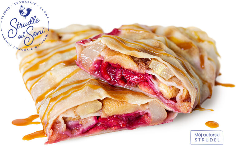 Strudle od Soni. Zdjęcie przedstawia strudel jabłkowo-gruszkowo-wiśniowy ze słonym karmelem na słodko z jabłkami, gruszkami oraz wiśniami. Soczysty strudel, polany słonym karmelem. Na zamówienie w Kielcach.