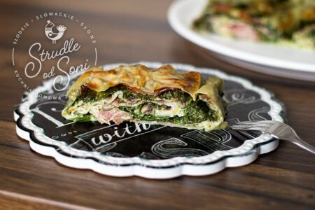 STRUDLE OD SONI strudel wytrawny ze szpinakiem, gorgonzolą,oraz boczkiem strudel szpinakowy-gorgonzolowy-boczkowy